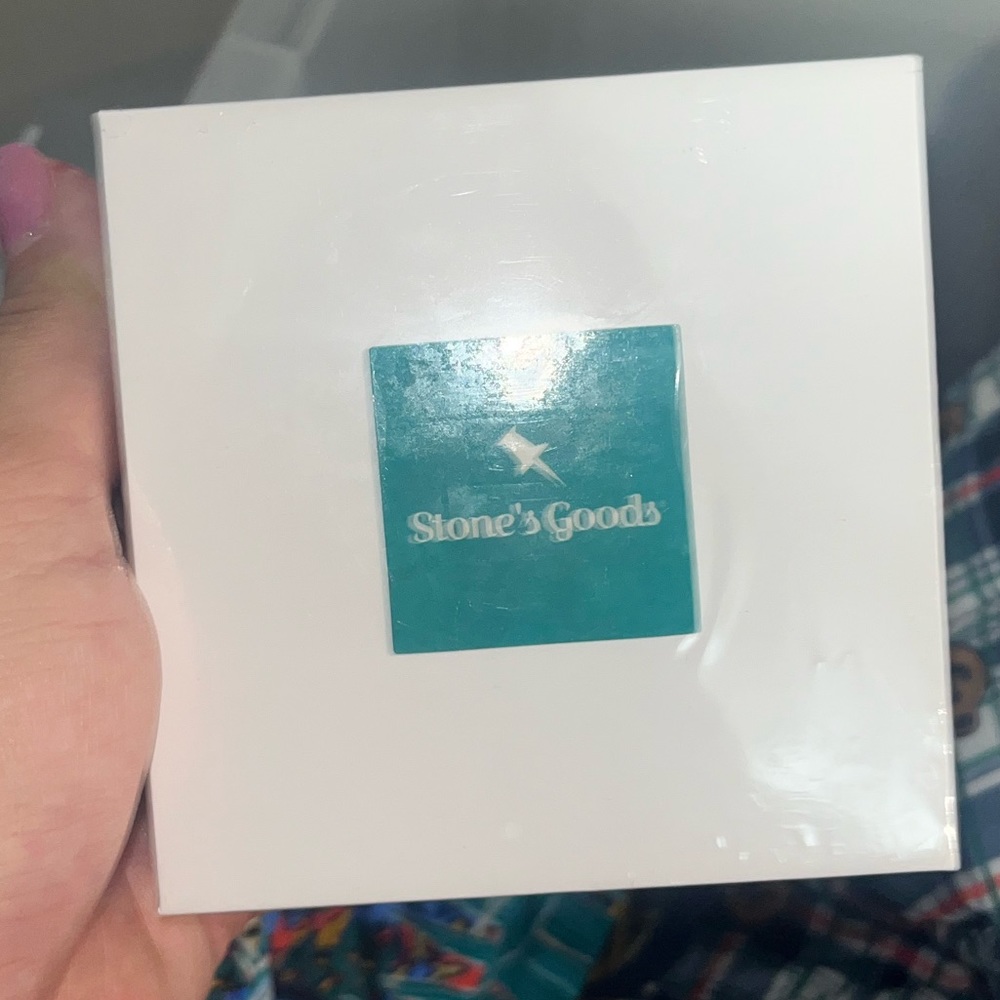 Stone goods kegal beads new in box sealed